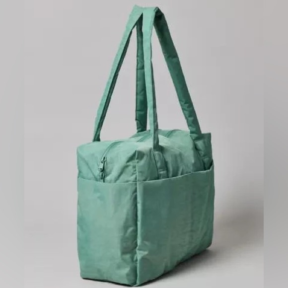 Bundle - BAGGU Seafoam Small Cloud Carry-on Bag & Keychain - Picture 2 of 5